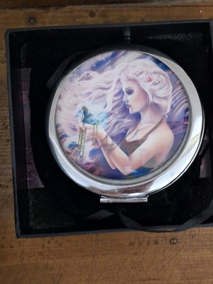 Nemesis Now Elixir’s Lure compact mirror used