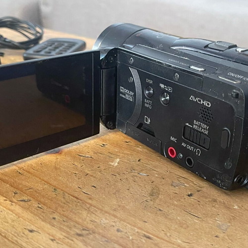 Canon VIXIA HF M31 video camera used with 32GB memory and 15x zoom