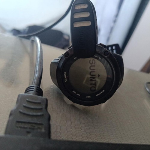 Suunto Ambit3 Peak watch with original charging cable for parts