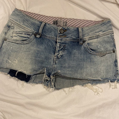 Zara trf short denim shorts size 44 with fading and tears