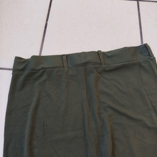 Elastic maxi skirt green, like new