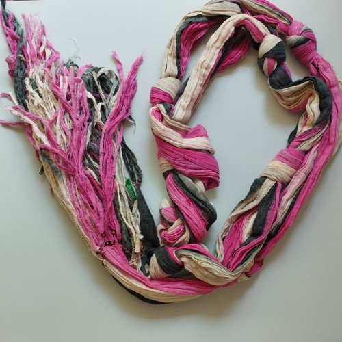 Benetton scarf very long with gold thread new, multicolored