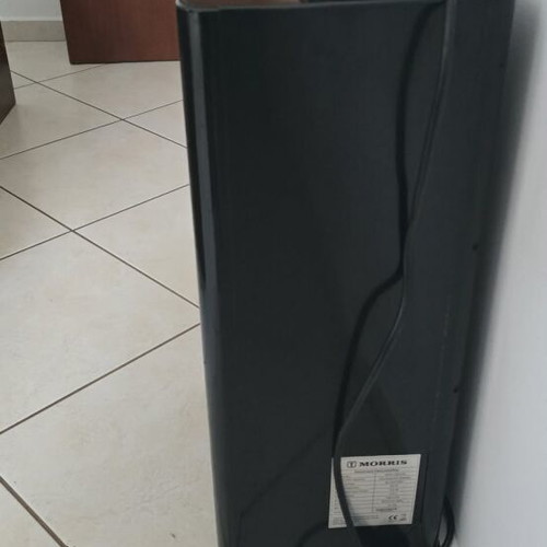 Morris MDD-10251WW Zeolite Dehumidifier like new with warranty