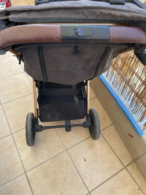 Ignesea stroller used with bag