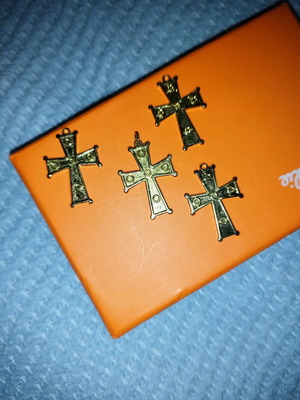 Necklace crosses four identical like new