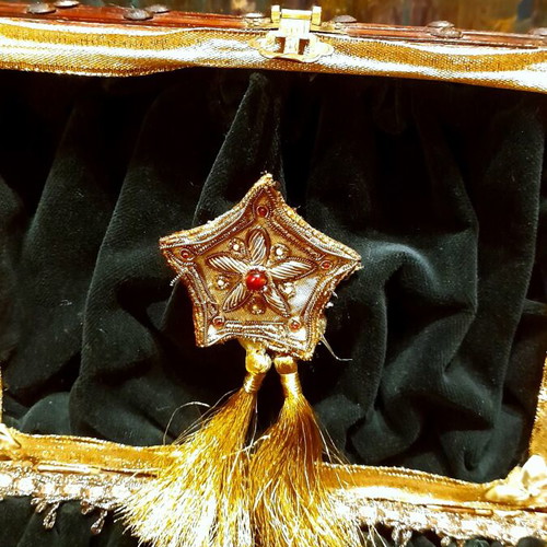Ινδικό χειροποίητο σεντούκι κοσμημάτων και κειμηλίων σαν καινούργιο
