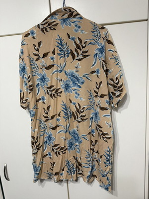 Shirt 2XL slim fit beige new, fits like L
