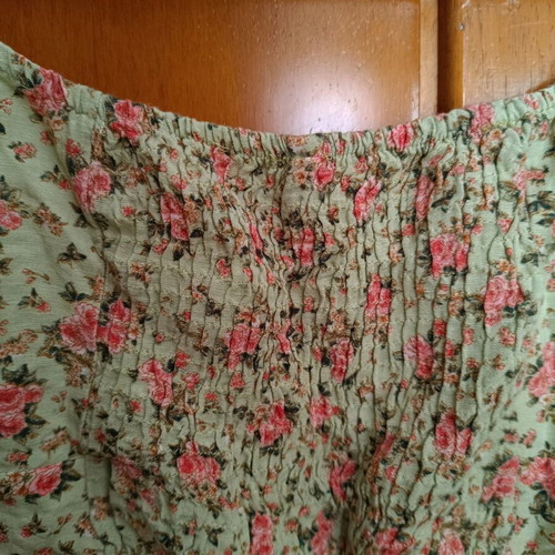 Floral crop top Stradivarius like new, pink and green, size M