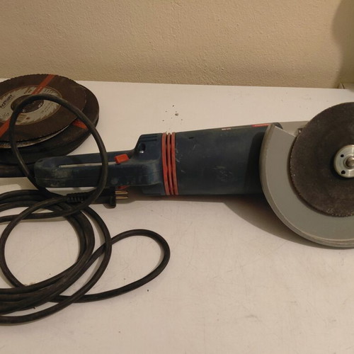 Bosch Professional 230mm Angle Grinder like new with tool bag