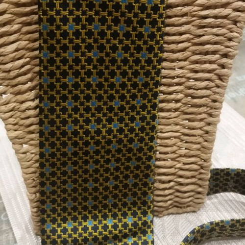 Frederick Theak silk tie like new, geometric pattern