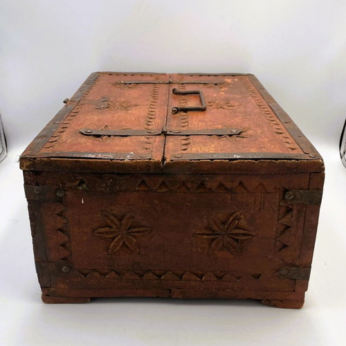 Indian Handmade Wedding Box Peti like new, 19th/20th century