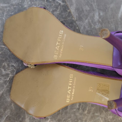 Sandals with strap and rhinestones like new, 10cm heel, leather sole