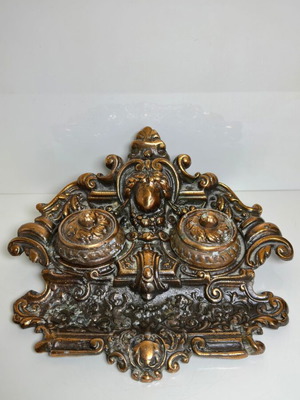 Victorian Baroque style double inkwell, brass with copper plating