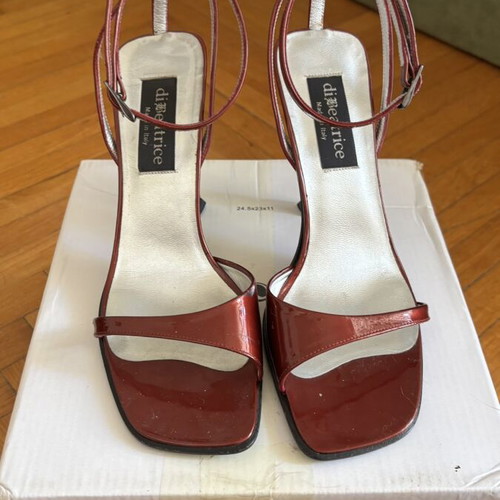 Beatrice burgundy heels size 37 like new