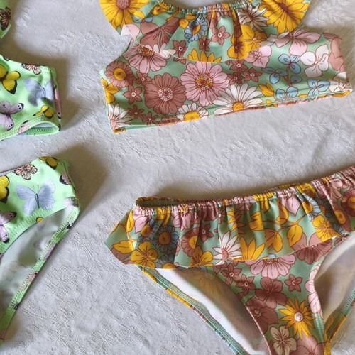 H&M girls' swimwear set like new, size 98-104 cm, colorful, 2 pieces