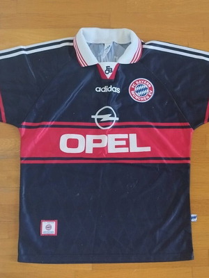 Εμφάνιση Bayern Munich μεταχειρισμένη, αυθεντική, μέγεθος Medium