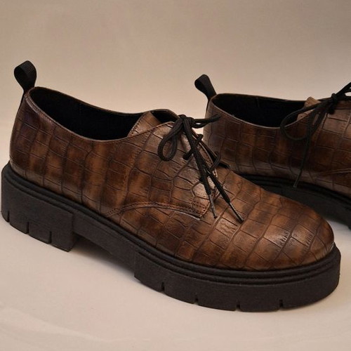 Beatrice Brown Oxford No39 New with Laces and Comfortable Sole