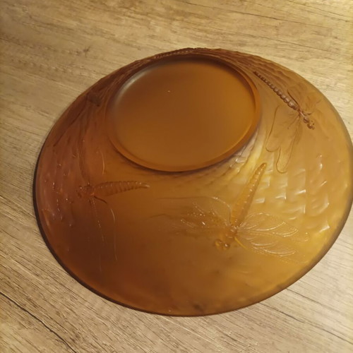 Decorative amber glass platter with embossed dragonfly design like new