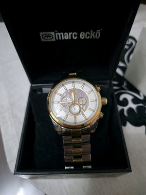 Ανδρικό ρολόι Marc Ecko μεταχειρισμένο με μπρασελέ ασημί και χρυσό