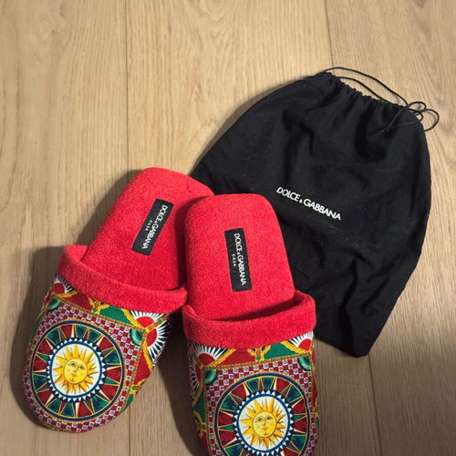 Dolce & Gabbana Carretto slippers like new, red and multicolor, size 38