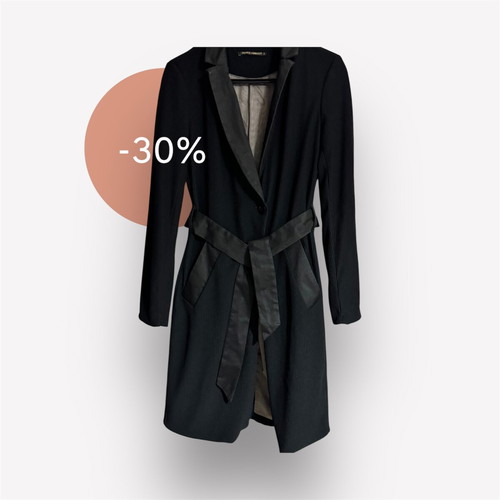 Coat new, black, size S with perfect details