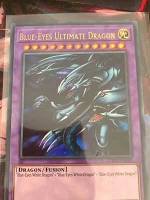 Blue-Eyes Ultimate Dragon Yu-Gi-Oh card new, ultra rare Kaiba