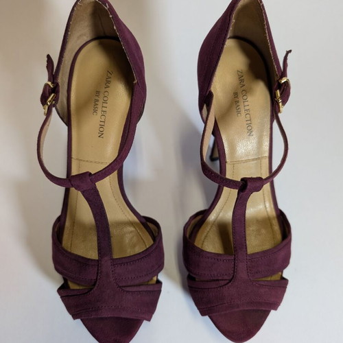 Burgundy Zara sandals used, size 37