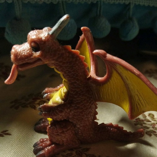 Red Dragon Figure like new