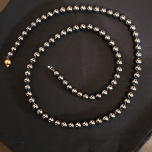 Hematite necklace with 14k gold clasp, 68.5cm