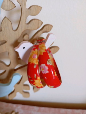 Floral earrings red like new