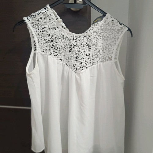 Owtwo blouse with embroidery white, like new