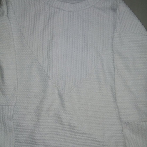 White sweater like new, very good fabric