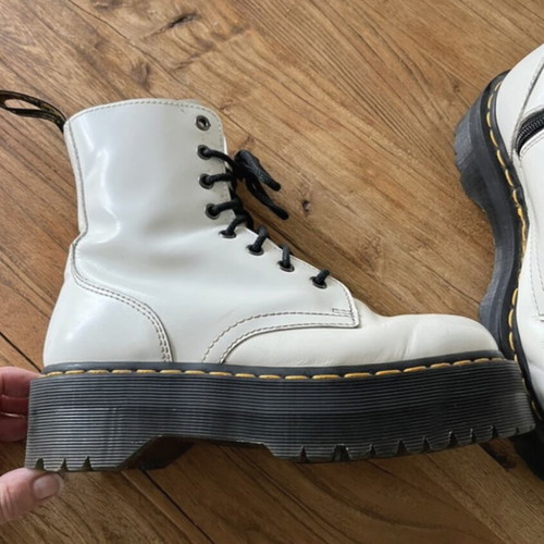 Dr Martens boots white leather size 38 like new