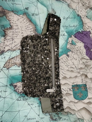 Laltramoda belt bag new with sequins, army color