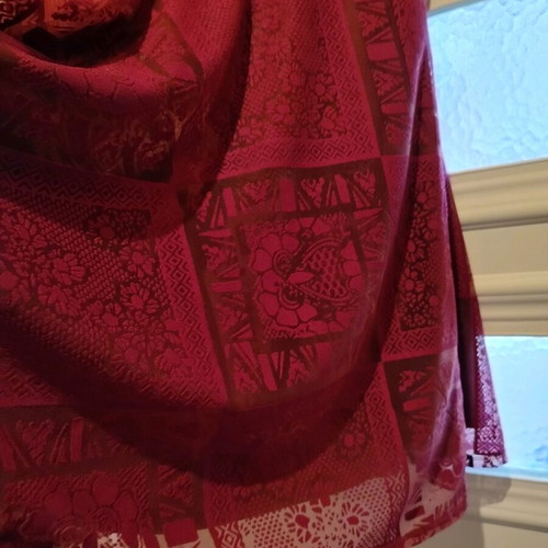 Lace dress magenta like new, size XL-XXL, xhilaration