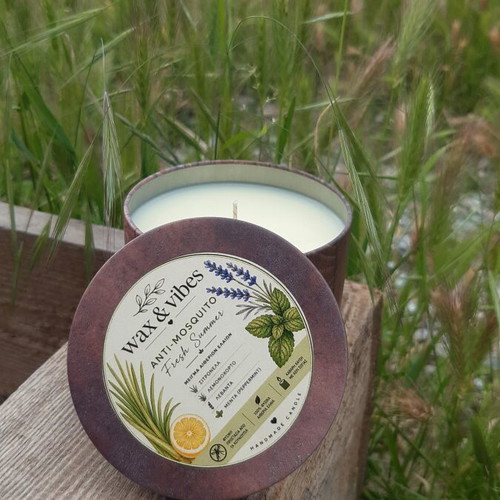 Handmade anti-mosquito candle in metal tin like new