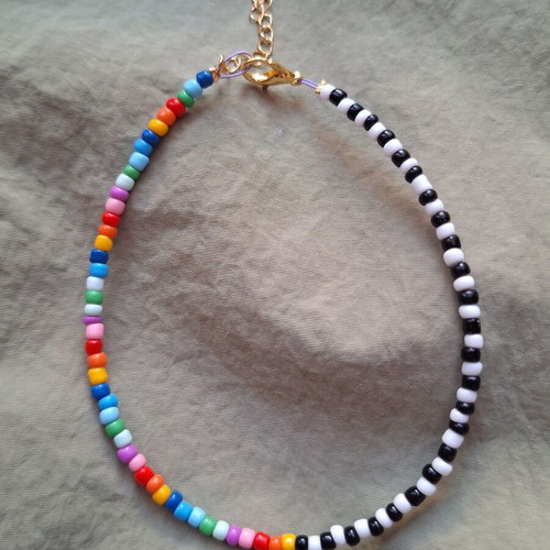 Handmade anklet with adjustable chain, multicolor