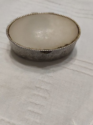 Vintage silver pillbox used, very good condition