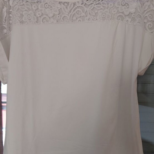 Women's white cotton short sleeve blouse, size M