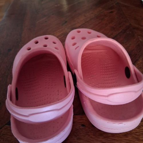 Beach slippers for girls size 27 used, baby pink