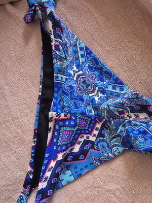 Swimwear bottom like new, blue multicolor, adjustable XS-L