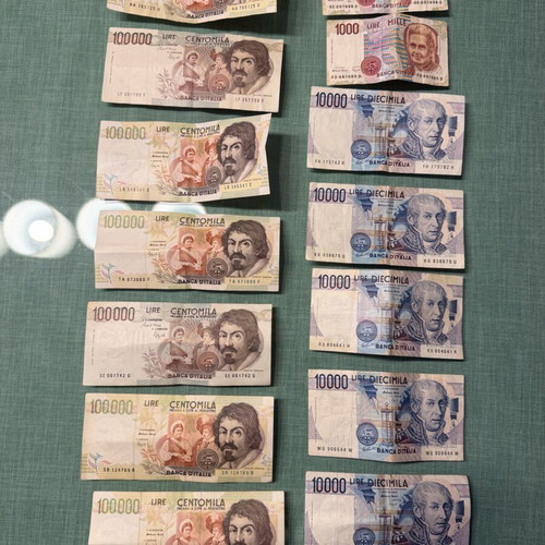 Italian Lira banknotes new, collectible historical currency