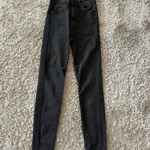 Bershka jeans pack like new, 5 skinny jeans in black, blue, grey