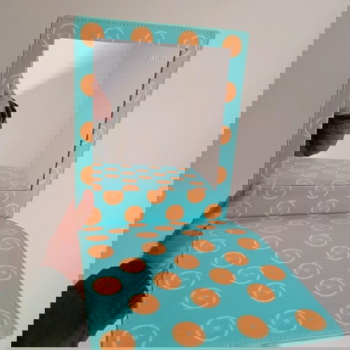 Голям ръчен огледалo Artlife употребяван