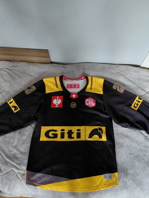 Warrior Champions Hockey League Jersey new, authentic