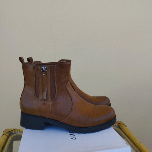 Brown ankle boots used, size 40, comfortable for everyday