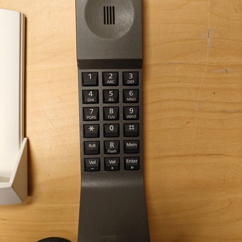 Beocom 1401 wired home phone Bang & Olufsen like new, white