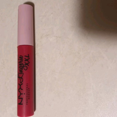 Nyx cosmetics used, Power Puff Lippie and Lipstick Lingerie XXL