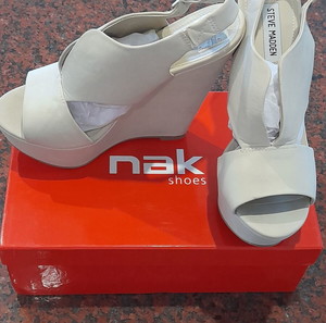 STEVE MADDEN πλατφόρμες