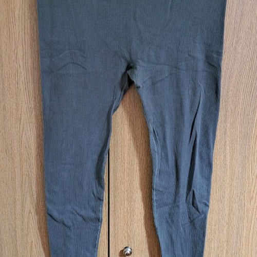 Khaki leggings like new no L/XL